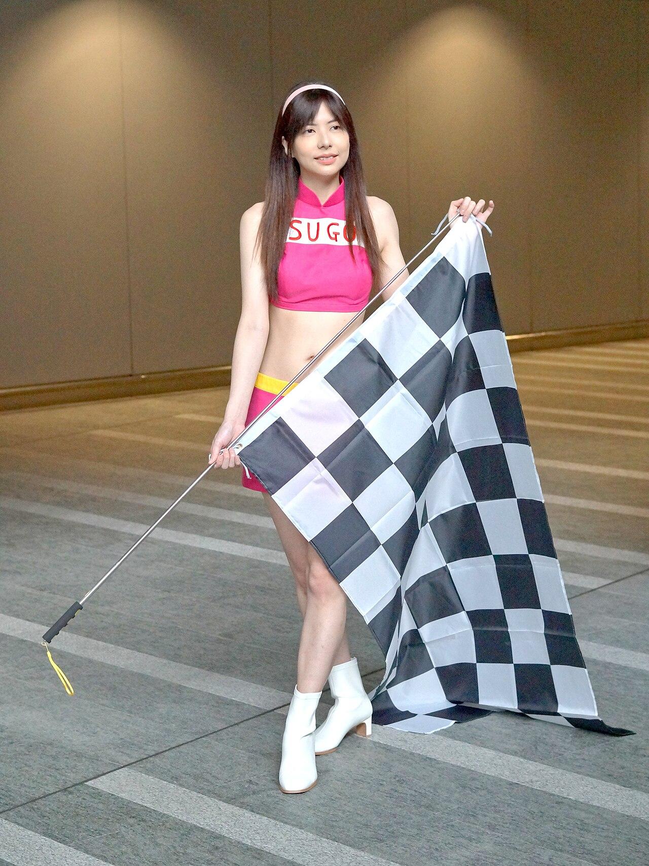F1赛车技术流变：那些改变比赛的革新（球迷文化视角）